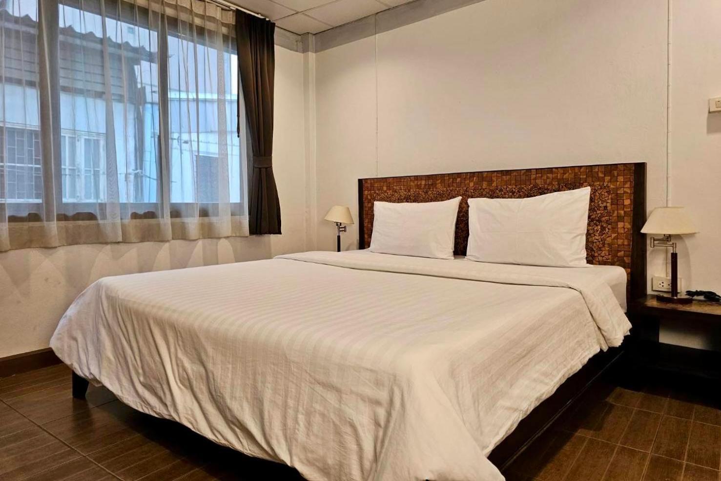 Baan Glang Soi Restaurant & Guesthouse Bangkok Room photo