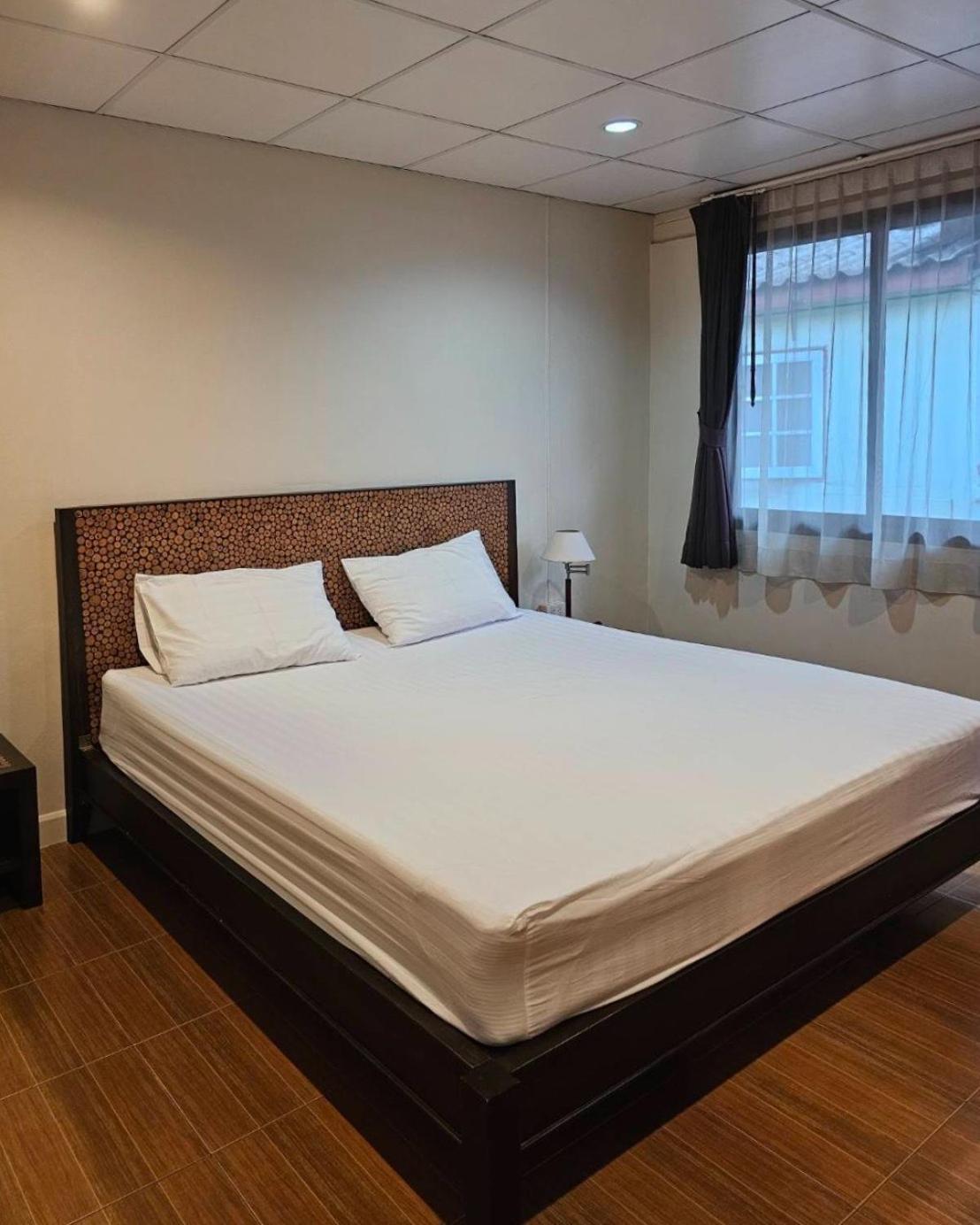Baan Glang Soi Restaurant & Guesthouse Bangkok Room photo