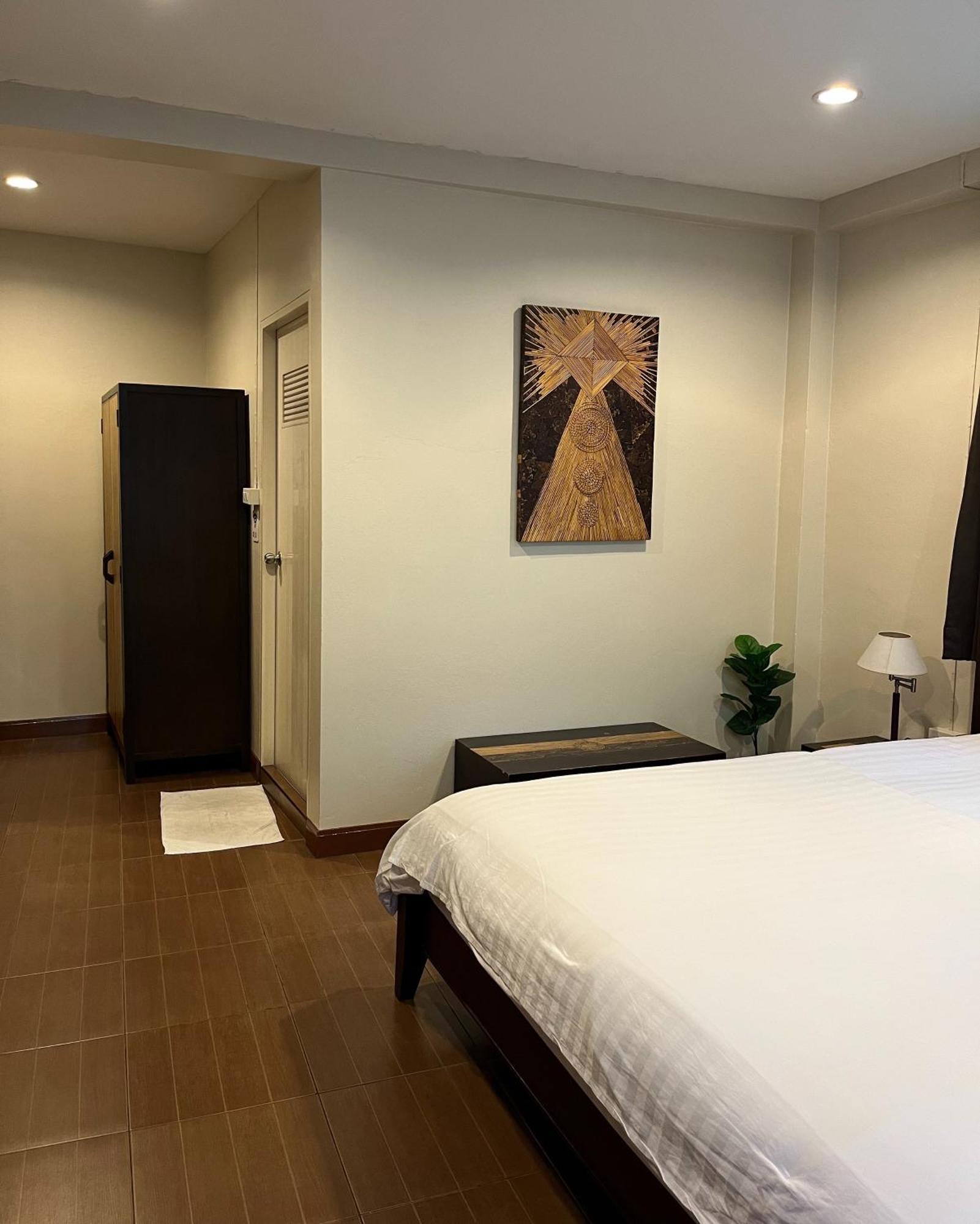 Baan Glang Soi Restaurant & Guesthouse Bangkok Room photo