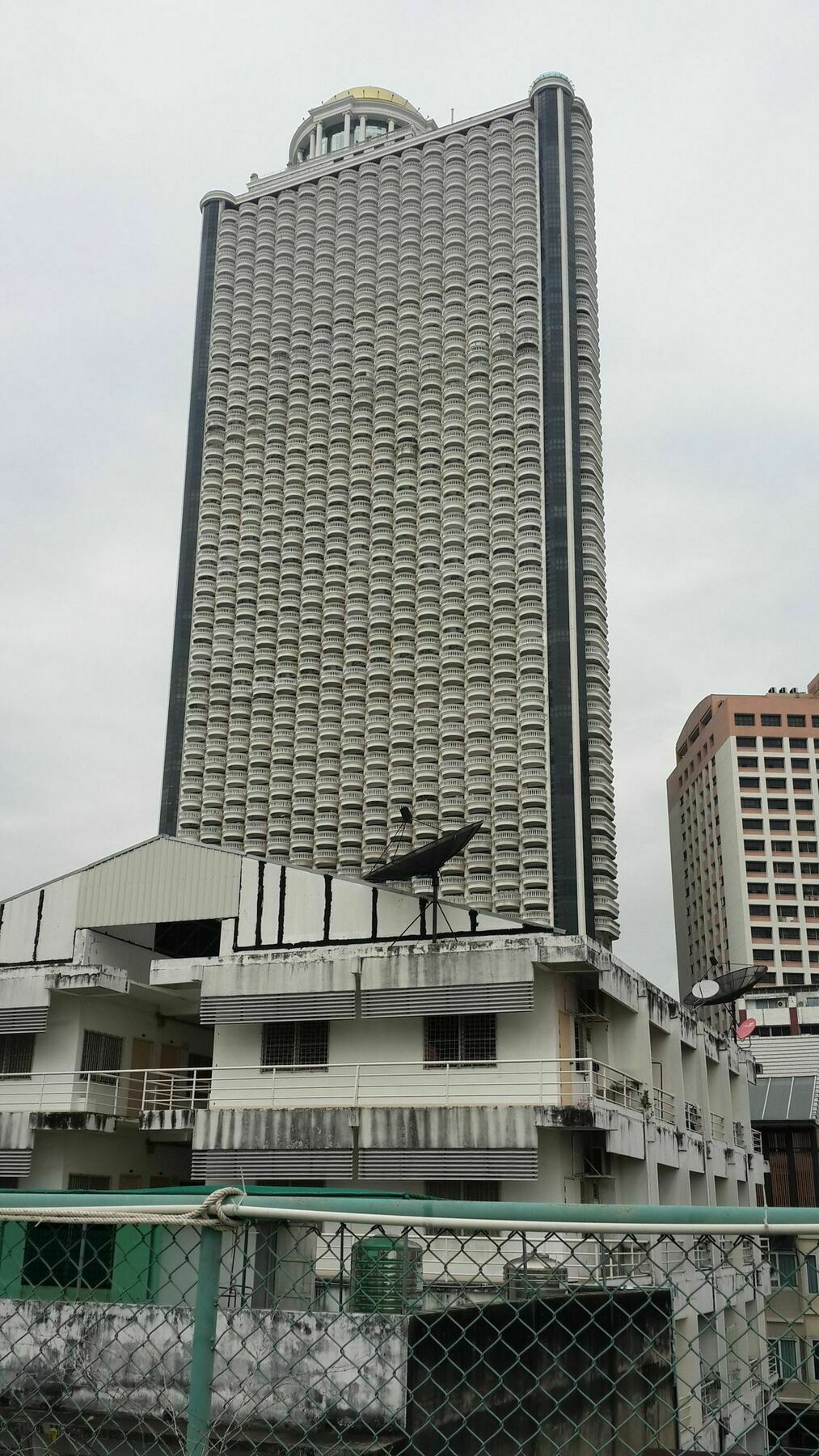 Baan Glang Soi Restaurant & Guesthouse Bangkok Exterior photo